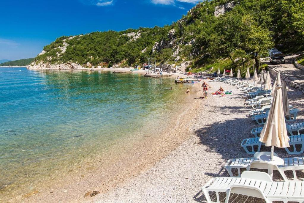 Vila Martina - Bellevue Šmrika Buitenkant foto